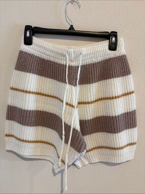 Knit striped shorts